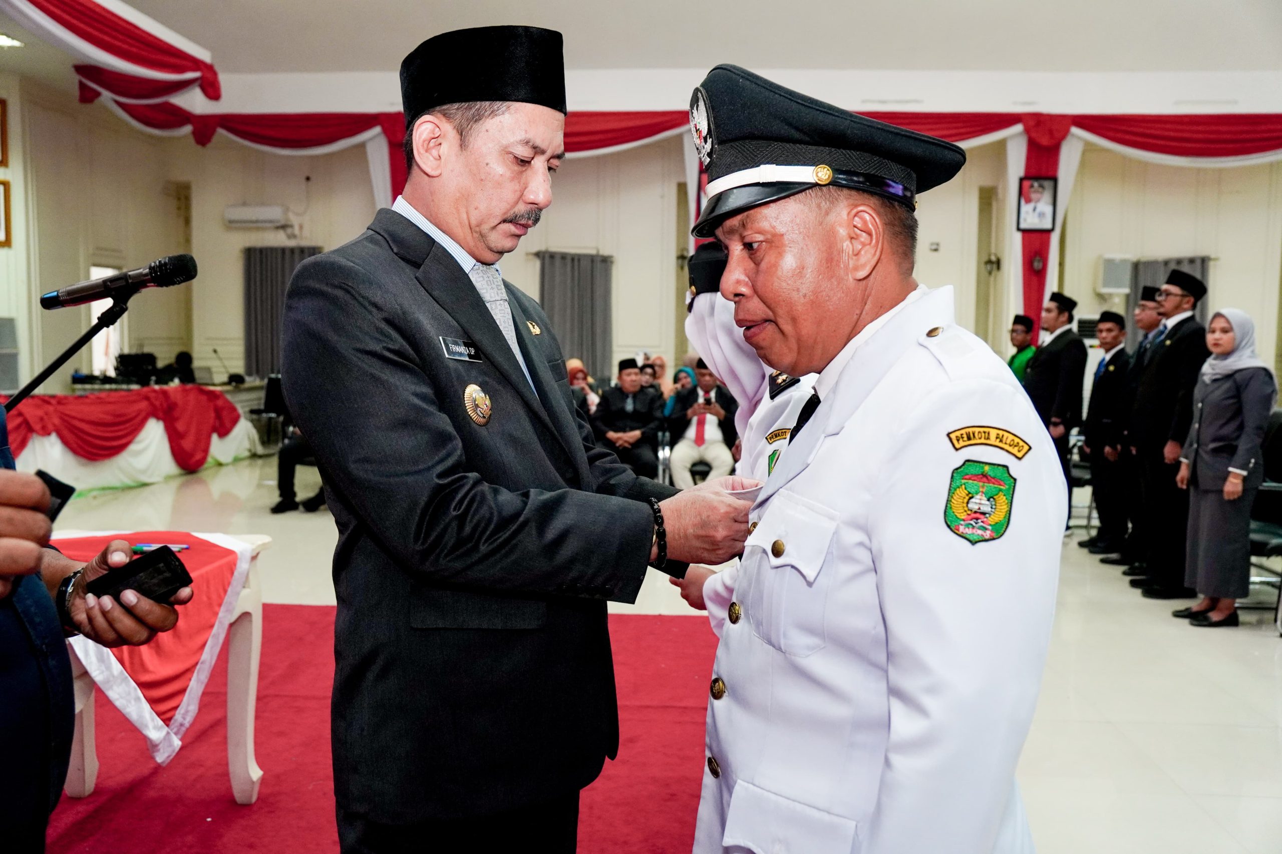 Pj Wali Kota Palopo Lantik Pejabat Baru, Tekankan Kinerja dan Persatuan