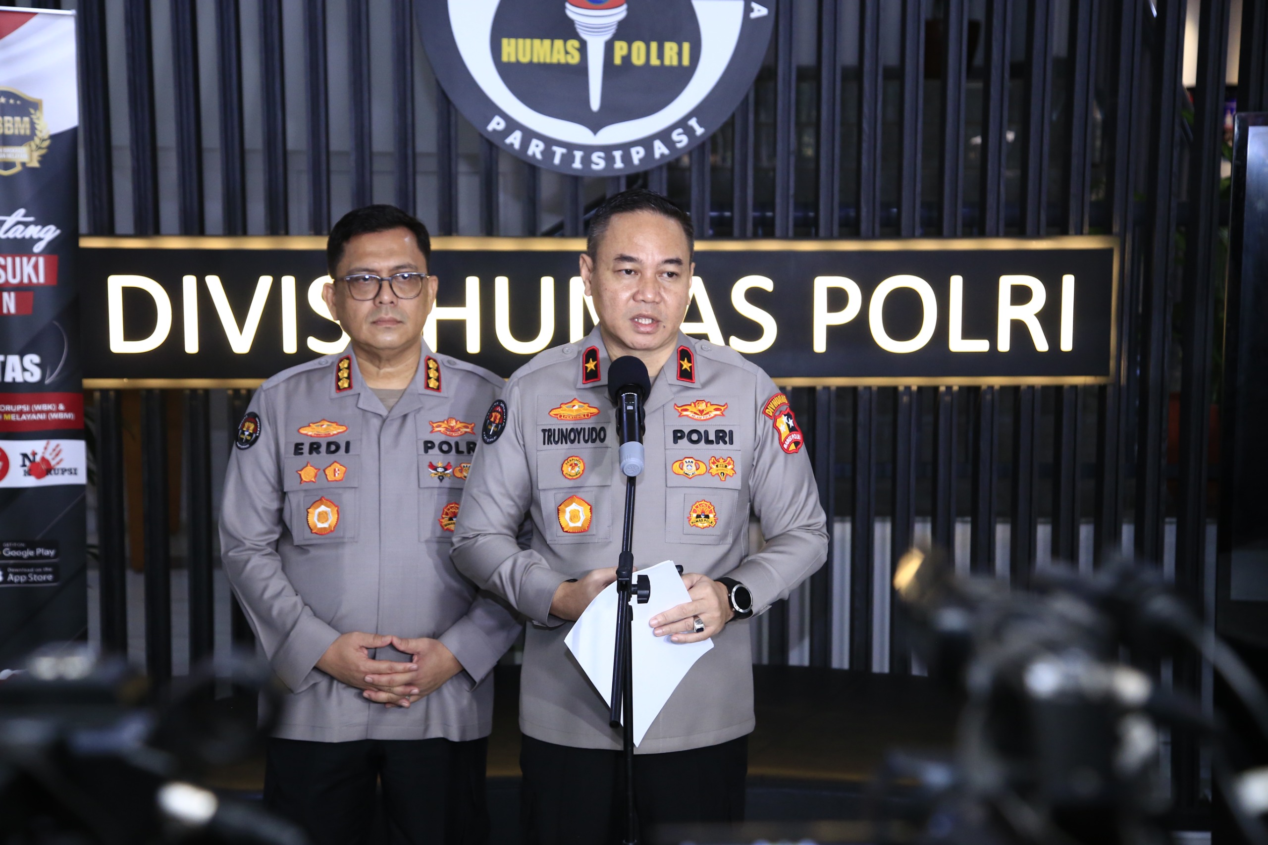 Truk Hantam Antrean di GT Ciawi, 8 Tewas dan 2 Avanza Terbakar