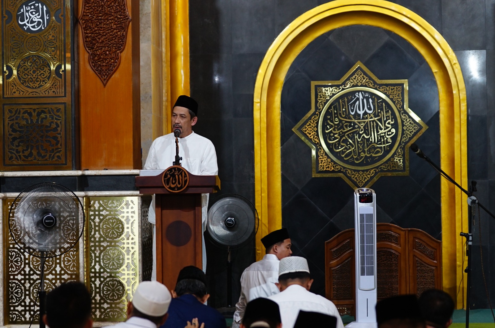 PJ Wali Kota Palopo Singgung PSU di Malam Pertama Tarawih