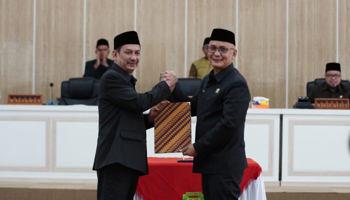 DPRD Palopo Tetapkan 11 Ranperda dan Rekomendasi LKPj 2024