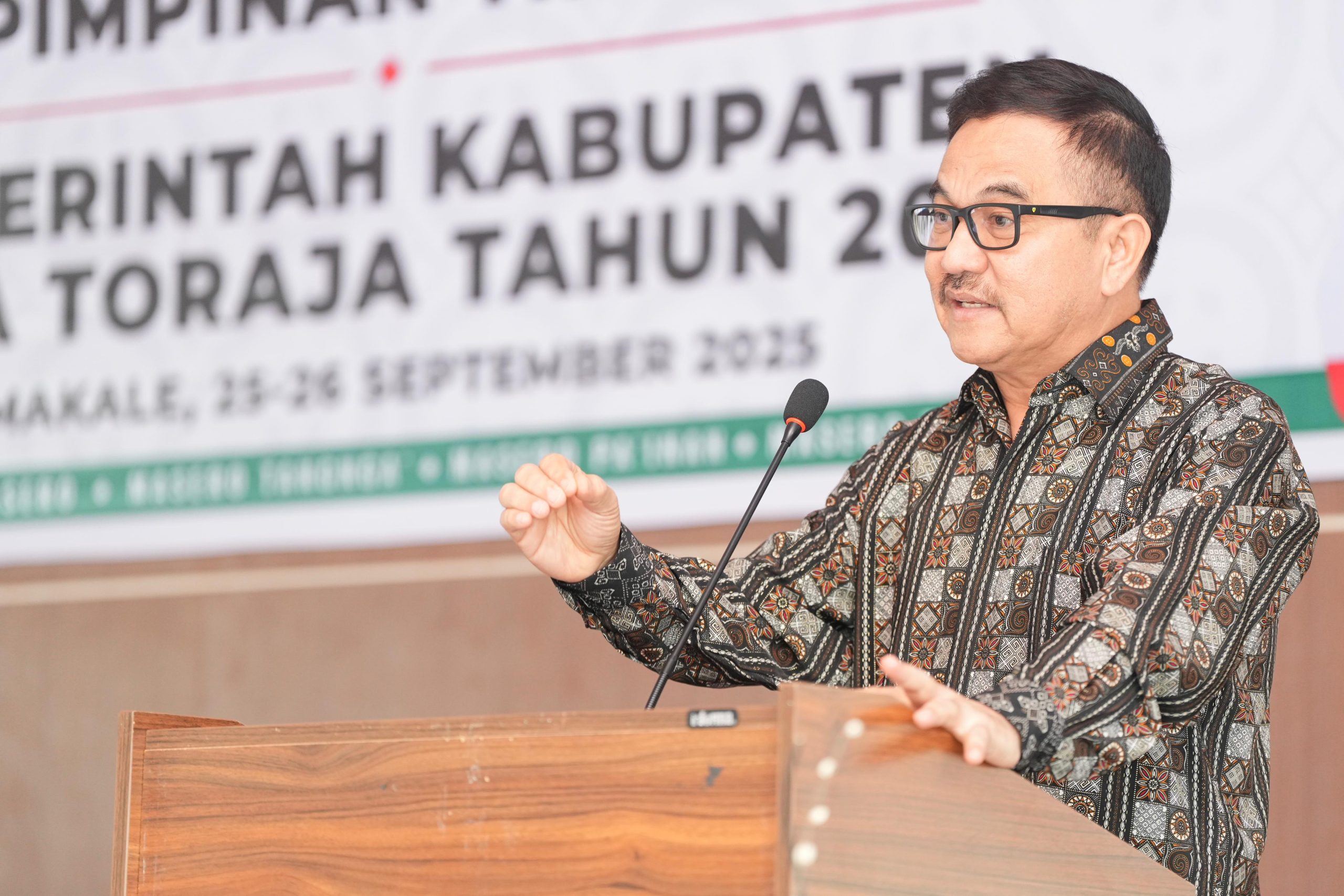 Sekda Sulsel Pimpin Uji Kompetensi Pejabat Eselon II Tana Toraja
