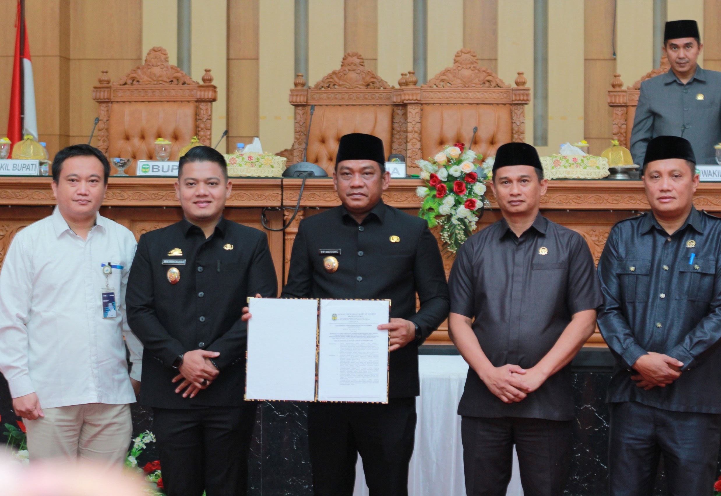 Bupati Luwu Serahkan Aset 5 Hektare untuk Pembangunan Sentra Penggilingan Bulog