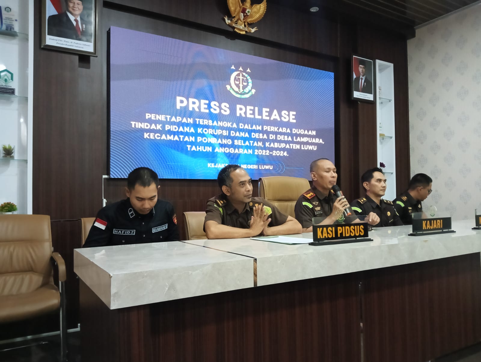 Kejari Luwu Umumkan Penetapan Tiga Tersangka Kasus Korupsi Dana Desa Lampuara