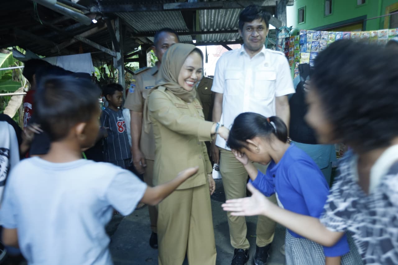 Wali Kota Palopo Tinjau Lorong 3 Sabbang Paru, Ajak Warga Jaga Kebersihan dan Keselamatan
