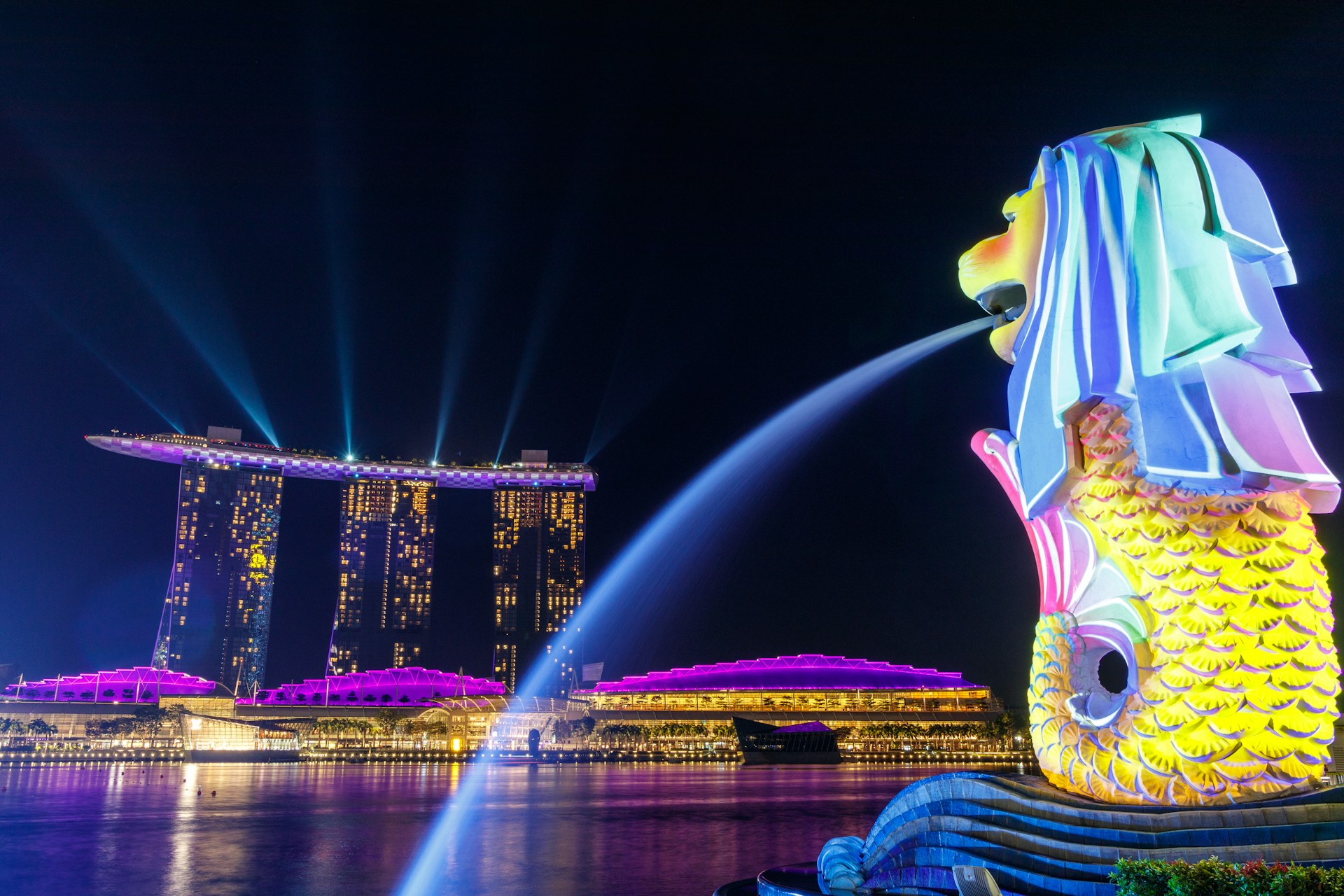 Ancaman di Balik Gemerlap F&B Singapura: Mengapa Ribuan Gerai Tutup dalam Setahun?