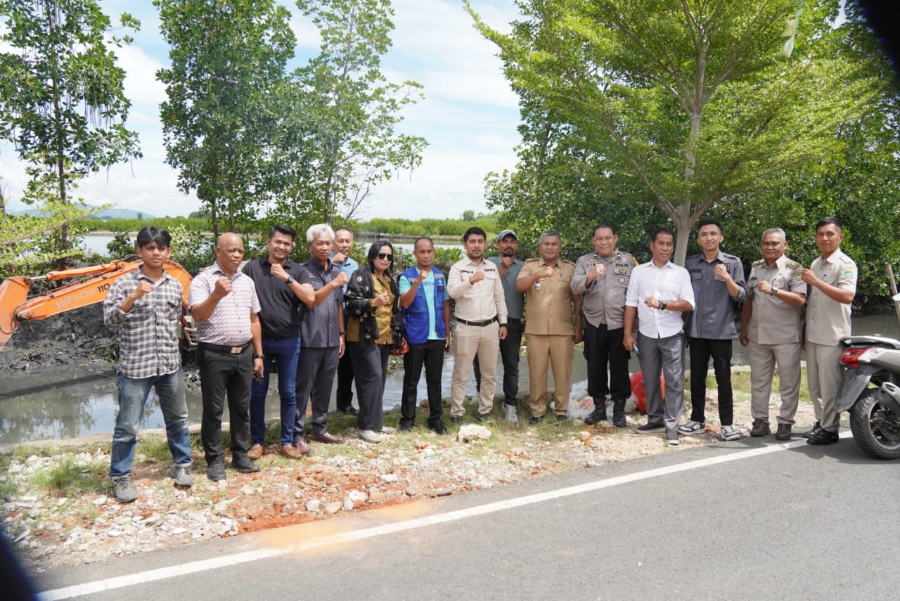 DPRD Palopo Awasi Langsung Pekerjaan Normalisasi Sungai To’ciung