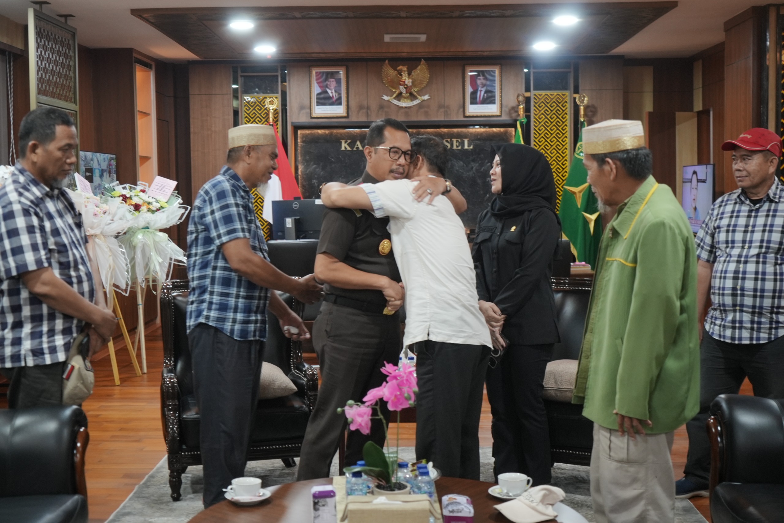 Kajati Sulsel Ajak Pemprov Tinjau Ulang SK PTDH Dua Guru Luwu Utara