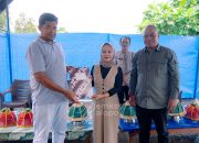 Wali Kota Palopo Serahkan Combine Harvester untuk Petani Sendana Wali Kota Palopo Serahkan Combine Harvester untuk Petani Sendana