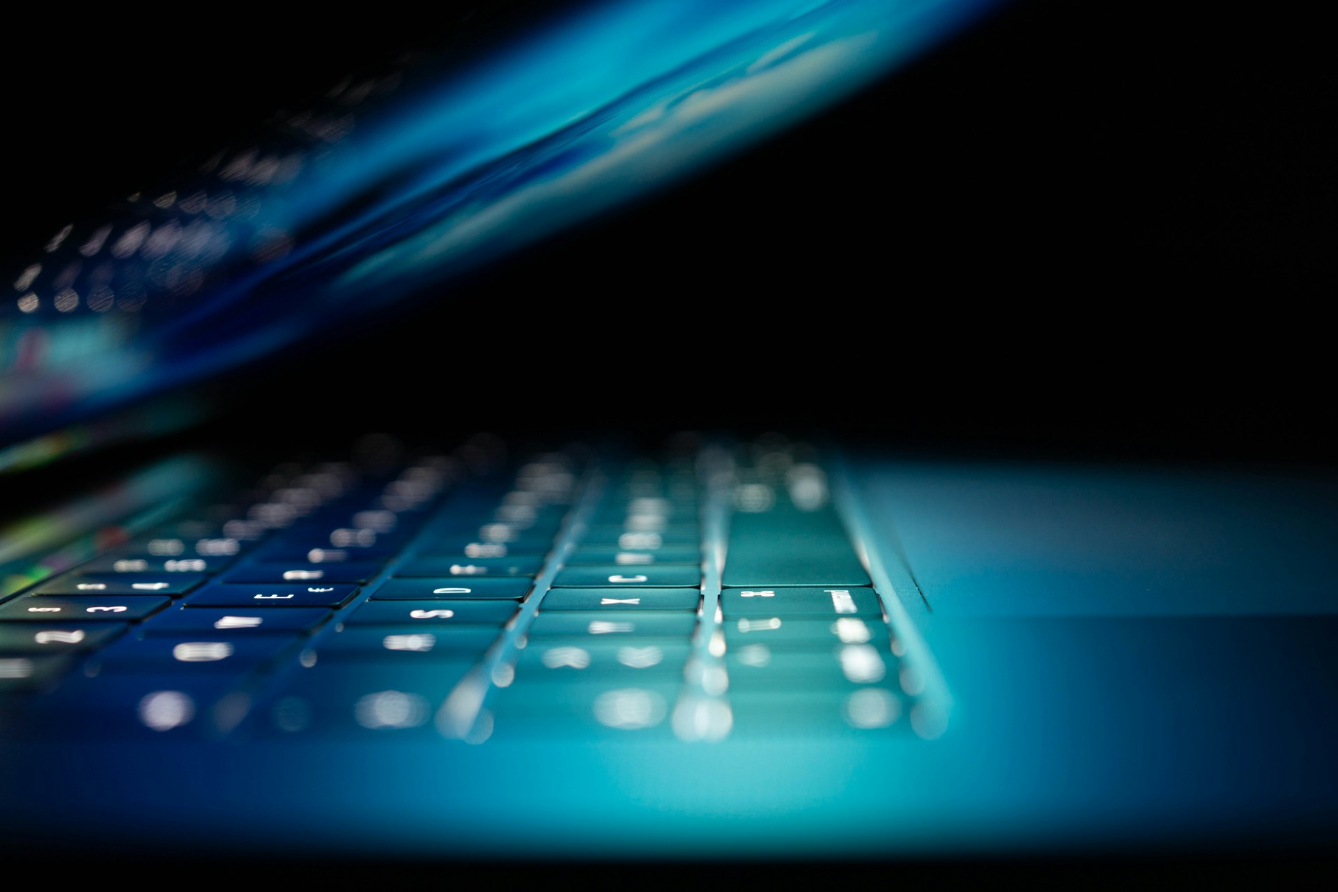 Polisi Ungkap Pelaku Ledakan SMAN 72 Sering Akses Dark Web