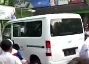 Diduga Salah Injak Pedal, Mobil MBG Tabrak Barisan Siswa di Halaman Sekolah