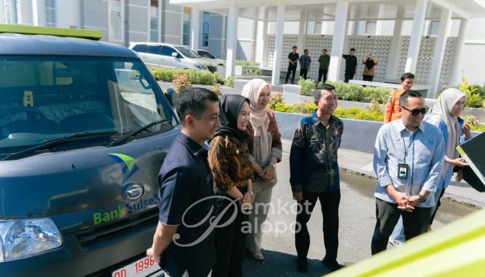 Pemkot Palopo Terima Bantuan Mobil Sampah dari Bank Sulselbar dan Mobil Rescue BNPB