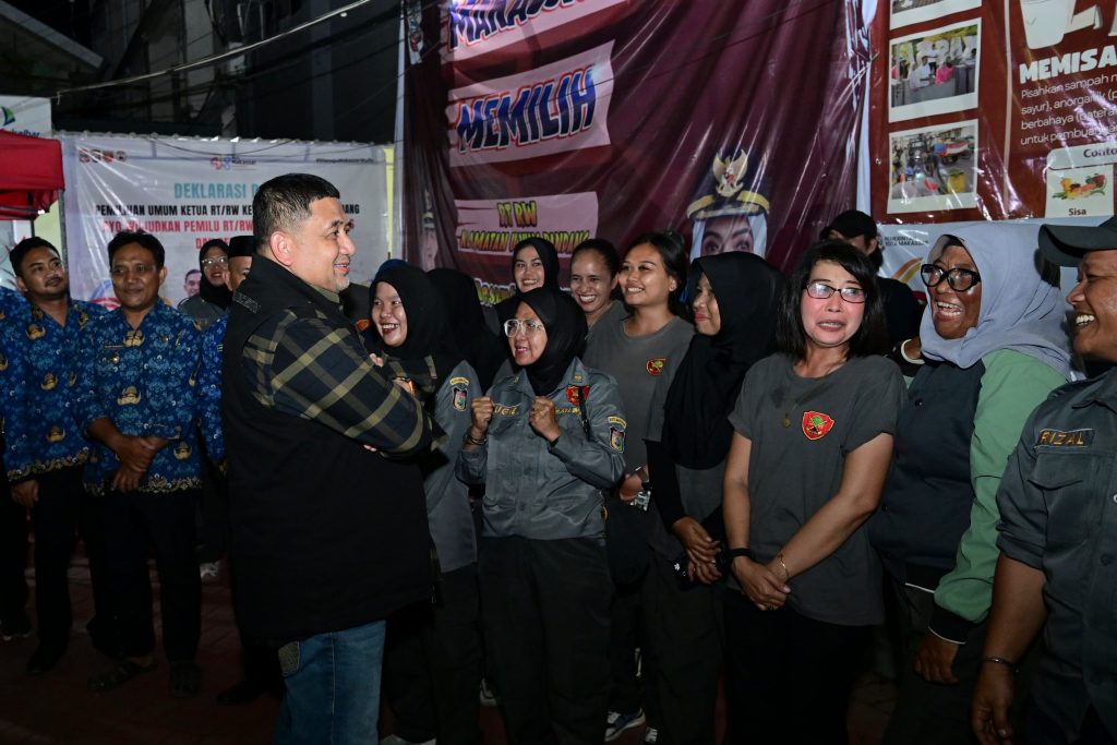 Jelang Pemilihan RT/RW, Appi-Aliyah Pantau Persiapan di Ujung Tanah