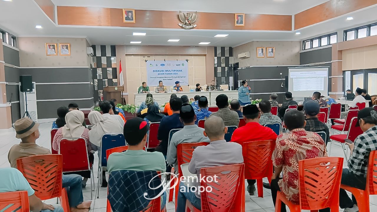 Wakili Wali Kota, Kadis Damkar Palopo Hadiri Diskusi Multipihak Antisipasi Bencana Ekologis