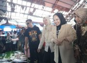 Sidak Pasar Andi Tadda, Naili Trisal Pastikan Stok Sembako Aman hingga Tahun Baru
