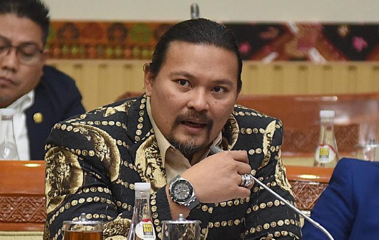 DPR Sebut Kasus Pemerasan Jaksa di HSU sebagai Alarm Bahaya Integritas Penegak Hukum