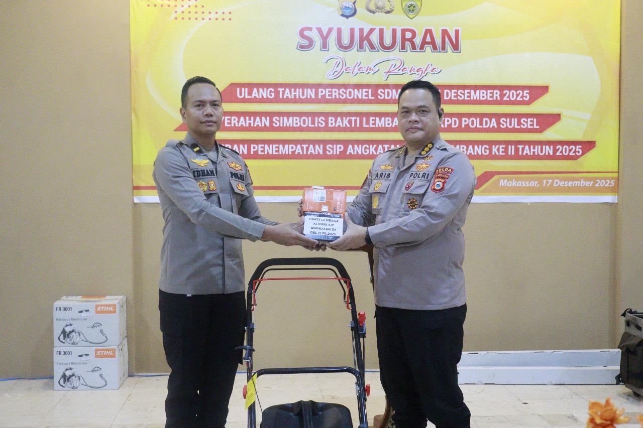 Alumni SIP 54.2 Polda Sulsel Serahkan Bantuan Alat Kebersihan saat Acara Pengantar Tugas