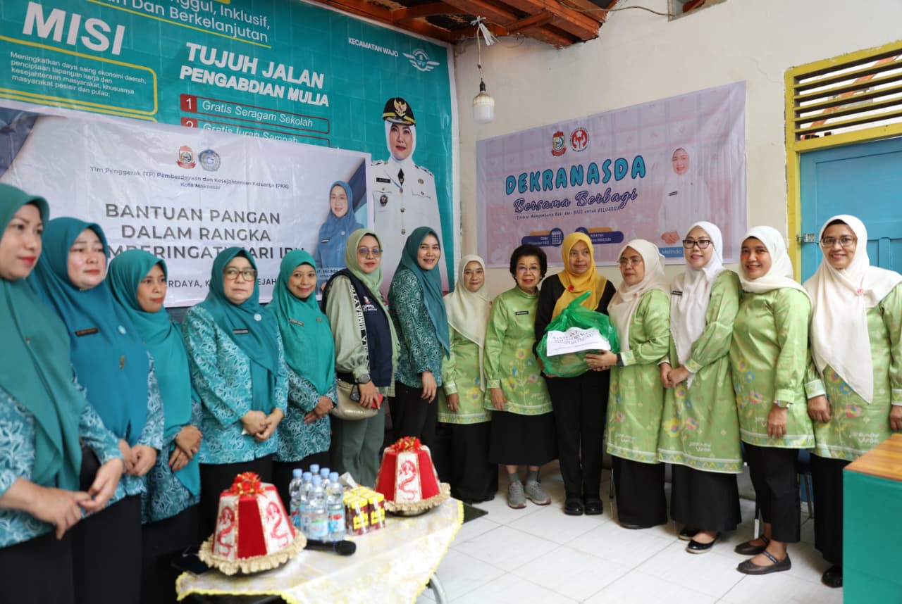TP PKK dan Dekranasda Makassar Salurkan Bantuan Pangan untuk 850 Perempuan Prasejahtera