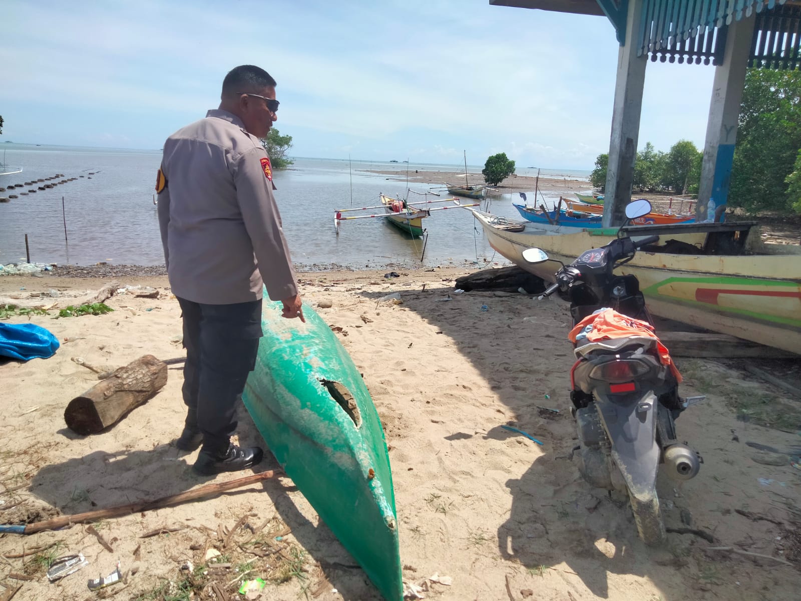 Polres Palopo Amankan Perahu Fiber Diduga Milik Pengebom Ikan Asal Luwu