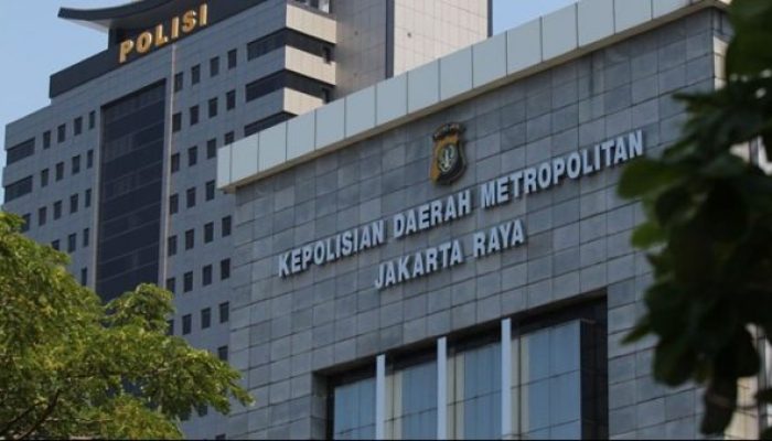 Babak Baru Tuduhan Ijazah Palsu: Polisi Tunjukkan Dokumen Asli, Roy Suryo Tetap Ragukan Keabsahannya