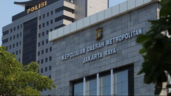 Babak Baru Tuduhan Ijazah Palsu: Polisi Tunjukkan Dokumen Asli, Roy Suryo Tetap Ragukan Keabsahannya