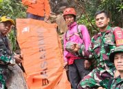 Basarnas Makassar: 9 Korban Pesawat Jatuh Telah Ditemukan, Evakuasi Udara Terus Dikebut Basarnas Makassar: 9 Korban Pesawat Jatuh Telah Ditemukan, Evakuasi Udara Terus Dikebut