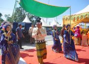Hadiri Pelantikan Makole Baebunta, Wabup Luwu Tekankan Sinergi Pemerintah dan Adat