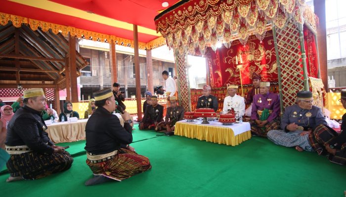 Awali Rangkaian HJL ke-758, Pemkab Luwu Gelar Prosesi Adat Mappesabbi