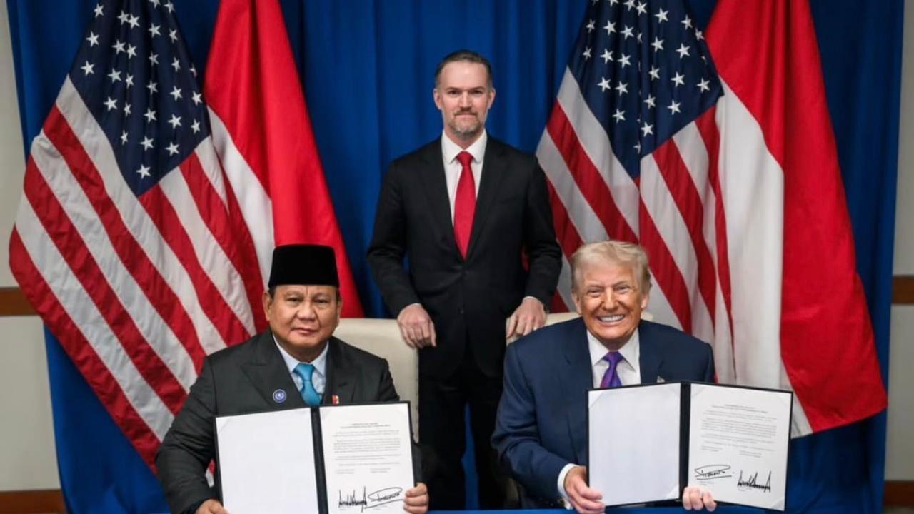 Seskab Teddy Tepis Isu Produk AS Bebas Syarat Halal di Indonesia