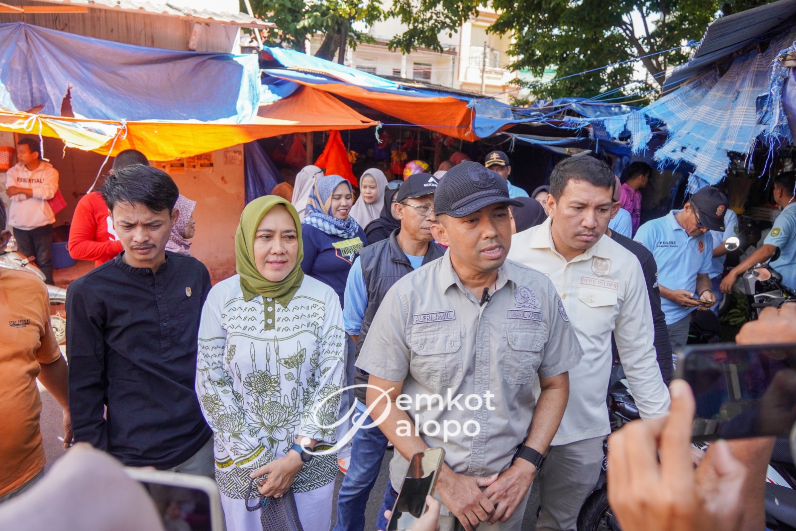 Monitoring Pusat Niaga Palopo, Harga Ayam Naik Tipis, Stok Beras Aman