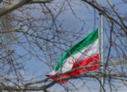 Iran Mengamuk, Tembakkan Rentetan Rudal ke Israel dan Pangkalan Militer AS di Teluk