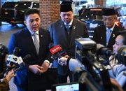 Seskab Letkol Teddy Tepis Kabar Anggaran MBG Korbankan Anggaran Pendidikan Seskab Letkol Teddy Tepis Kabar Anggaran MBG Korbankan Anggaran Pendidikan