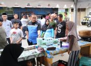Bupati Irwan Bachri Syam Ramaikan Pasar Ramadhan di Anjungan Sungai Malili