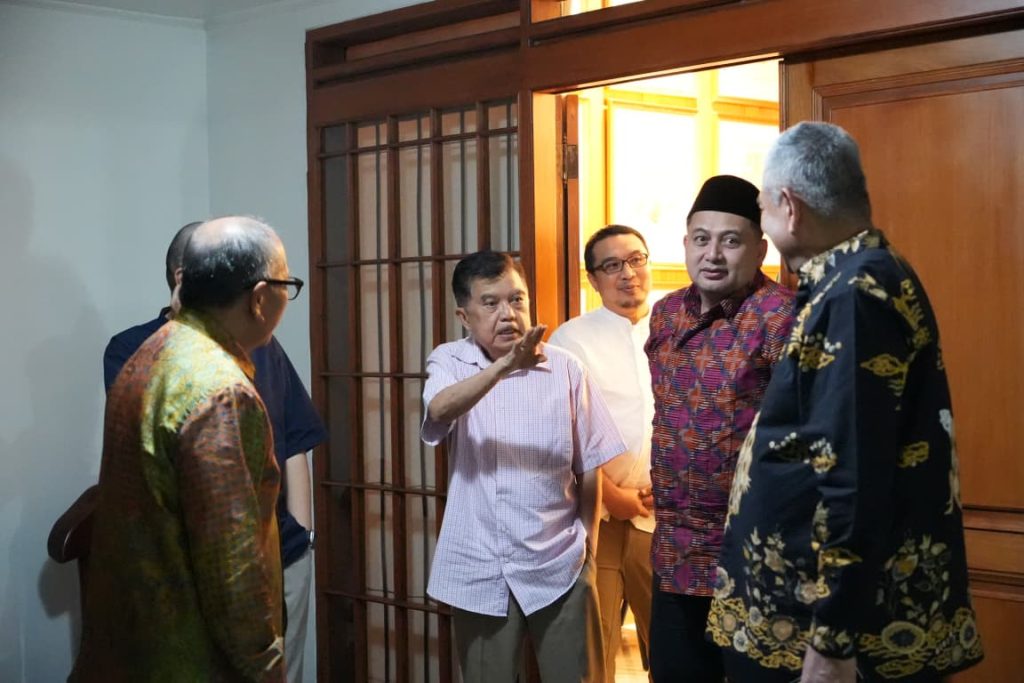 Wali Kota Makassar Sowan ke Kediaman Jusuf Kalla, Minta Nasihat Pembangunan Daerah
