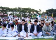Wabup Luwu Ingatkan Warga Tak Hanya Jadi Penonton dalam Pembangunan Daerah Wabup Luwu Ingatkan Warga Tak Hanya Jadi Penonton dalam Pembangunan Daerah