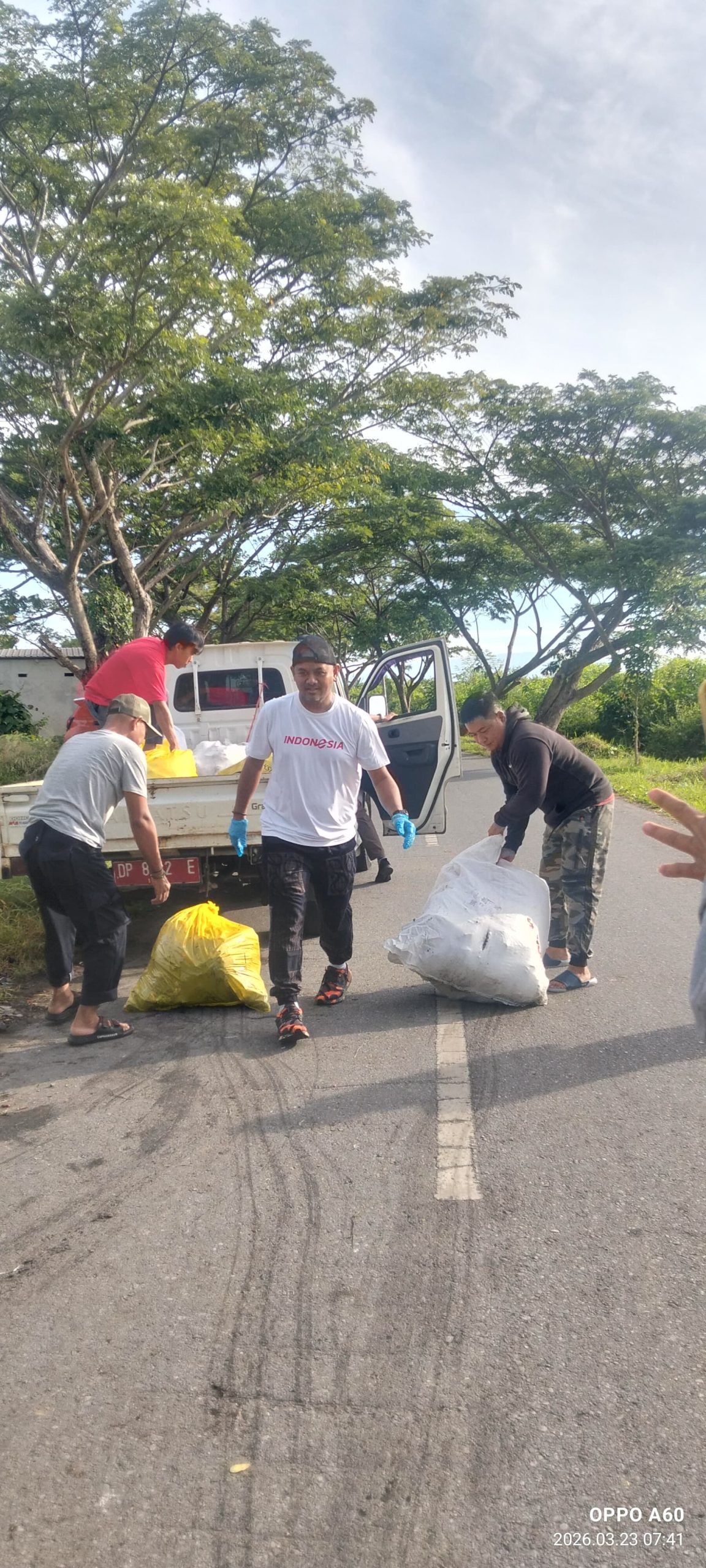 Turun Tangan Langsung, Wawali Palopo Pimpin Aksi Bersih-Bersih Atasi Krisis Sampah