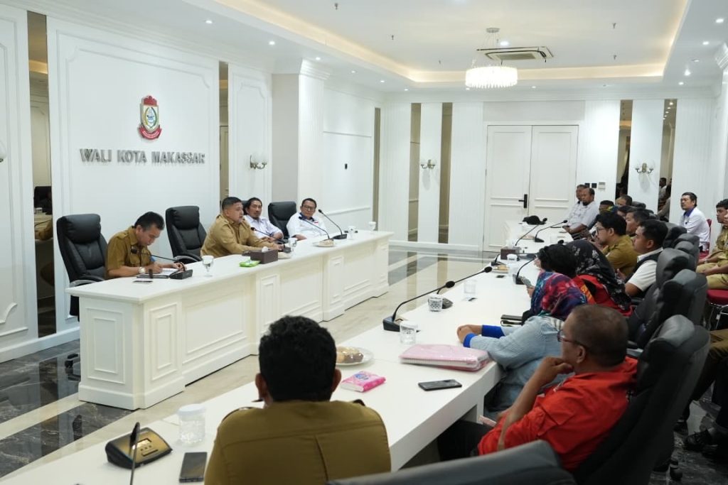 Jelang Hari Buruh Wali Kota Makassar Minta Serikat Pekerja Jaga Ketertiban Anggota