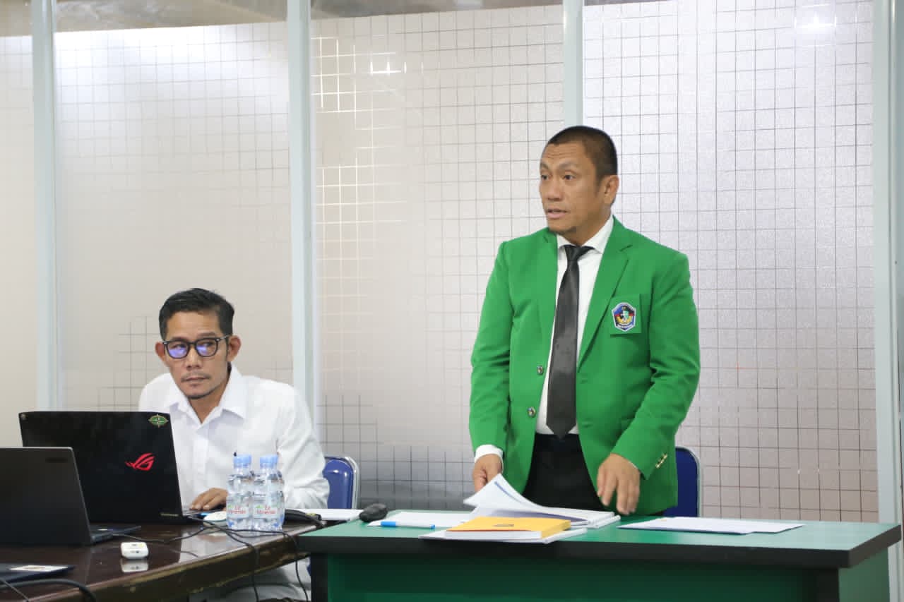 Hanya Setahun, Bupati Luwu Timur Selesaikan S2 Teknik Sipil dengan Predikat Cumlaude
