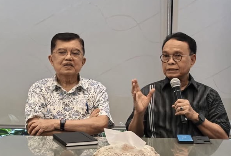 Nasihat Jk untuk Jokowi: Sudahlah, Kasih Lihat Saja Ijazah Aslinya