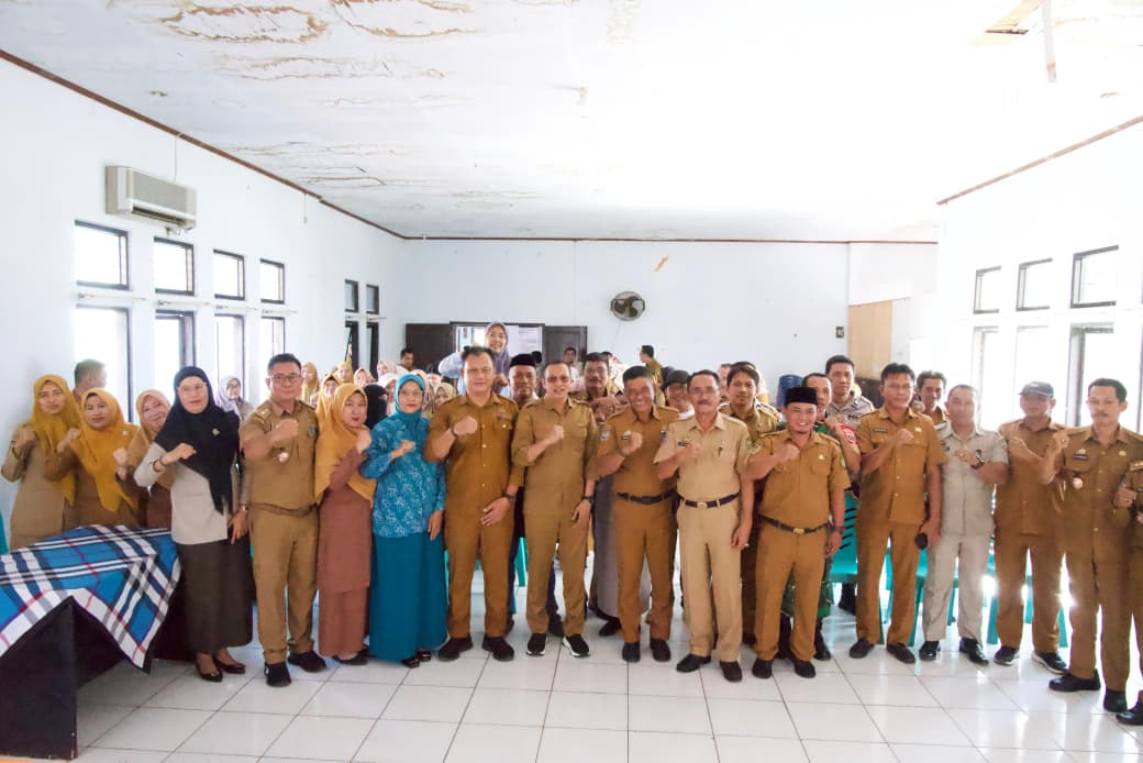 Hadiri Sertijab Camat dan Lurah, Asisten Satu Palopo Beri Pesan Pelayanan
