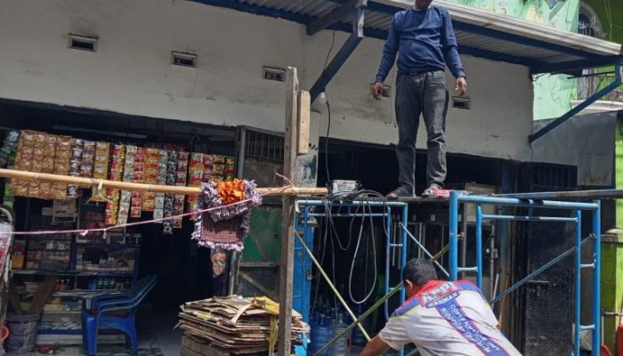 10 Tahun Berdiri, Enam Kios di Atas Drainase Tamalanrea Dibongkar Mandiri Pemiliknya
