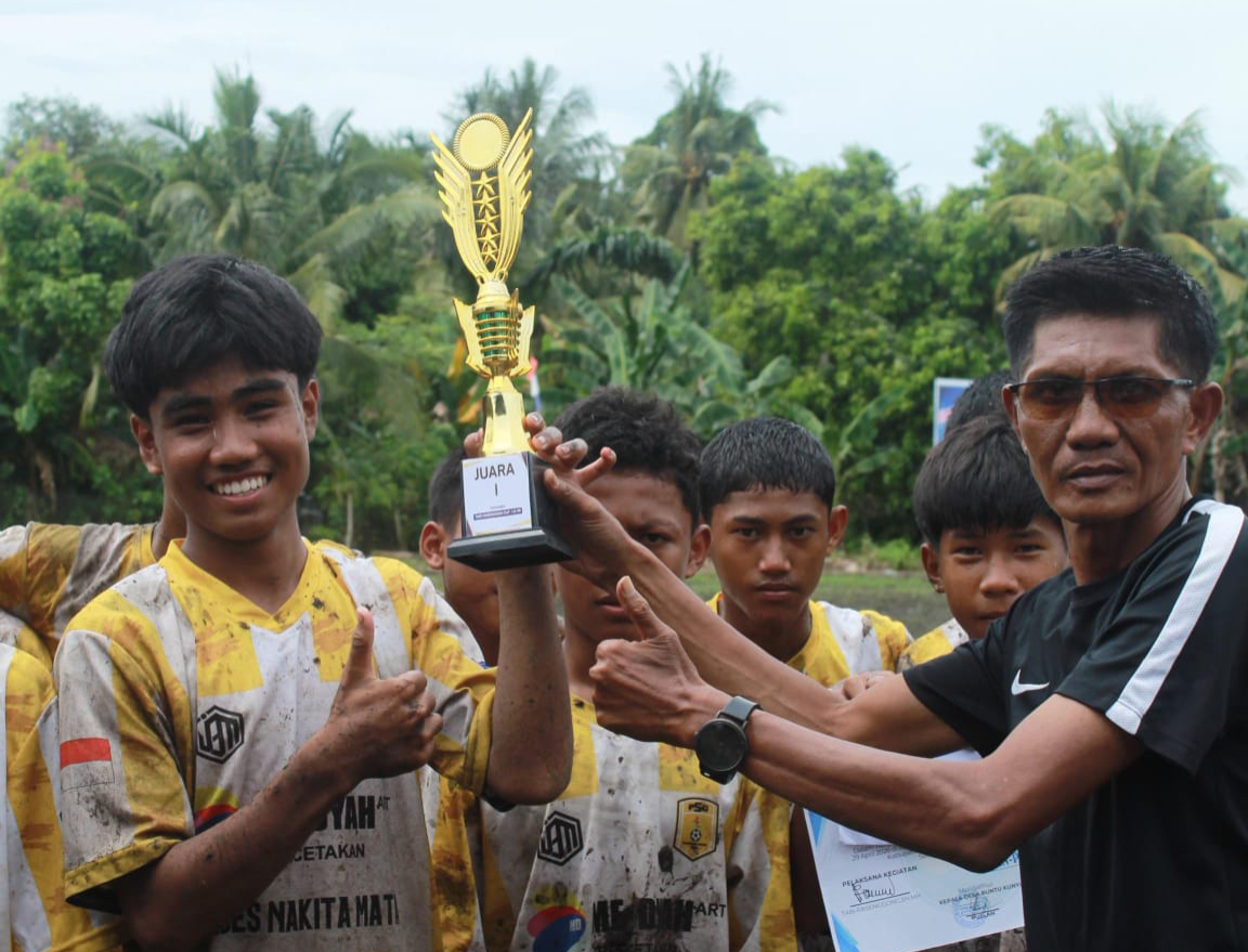 Raih Juara Dua, Pembinaan Sepak Bola Usia Dini di Desa Raja Tunjukkan Hasil Positif