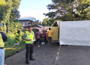 Tabrakan Maut Wuling vs Truk Box di Luwu, Tiga Korban Meninggal Dunia Tabrakan Maut Wuling vs Truk Box di Luwu, Tiga Korban Meninggal Dunia