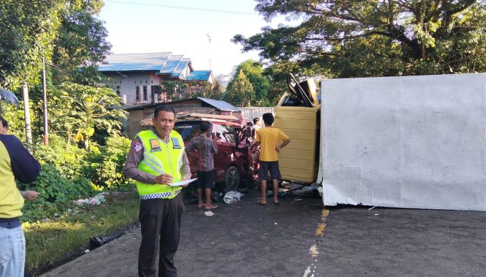 Tabrakan Maut Wuling vs Truk Box di Luwu, Tiga Korban Meninggal Dunia