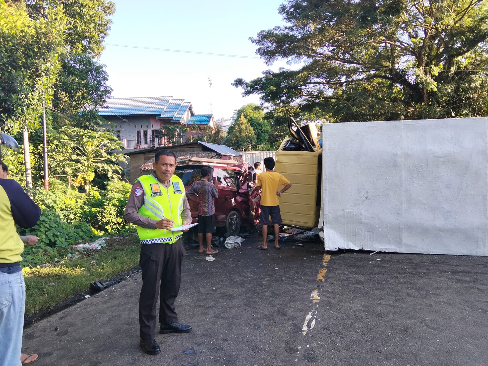 Tabrakan Maut Wuling vs Truk Box di Luwu, Tiga Korban Meninggal Dunia