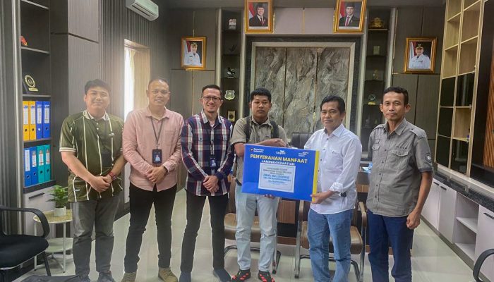 Wujudkan Kesejahteraan Pegawai, Pemkot Palopo dan TASPEN Serahkan Manfaat JKM