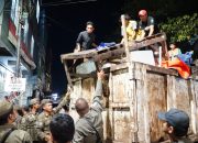 Kembalikan Fungsi Jalan, Penertiban Pasar Kubis Makassar Berlangsung Tanpa Ricuh