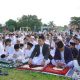 Pulang Kampung ke Walenrang, Wabup Dhevy Bijak Shalat Id Bareng Warga