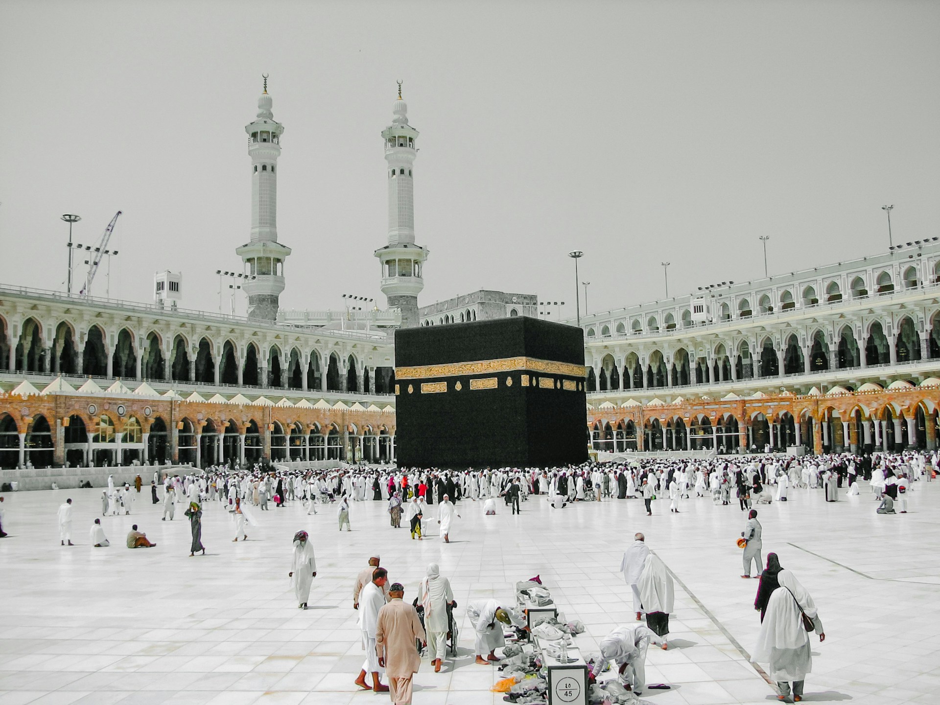 Luar Biasanya Hari Arafah: Amalan Terbaik yang Melampaui Jihad di Jalan Allah