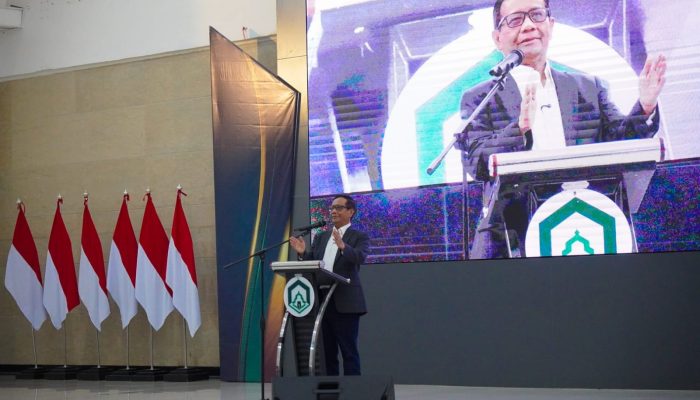Kupas Tuntas Supremasi Hukum, Prof Mahfud MD Sapa Ratusan Mahasiswa UIN Palopo