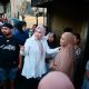 Tangis Haru Warga Mangasa Sambut Kedatangan Wagub Sulsel di Tengah Puing Kebakaran